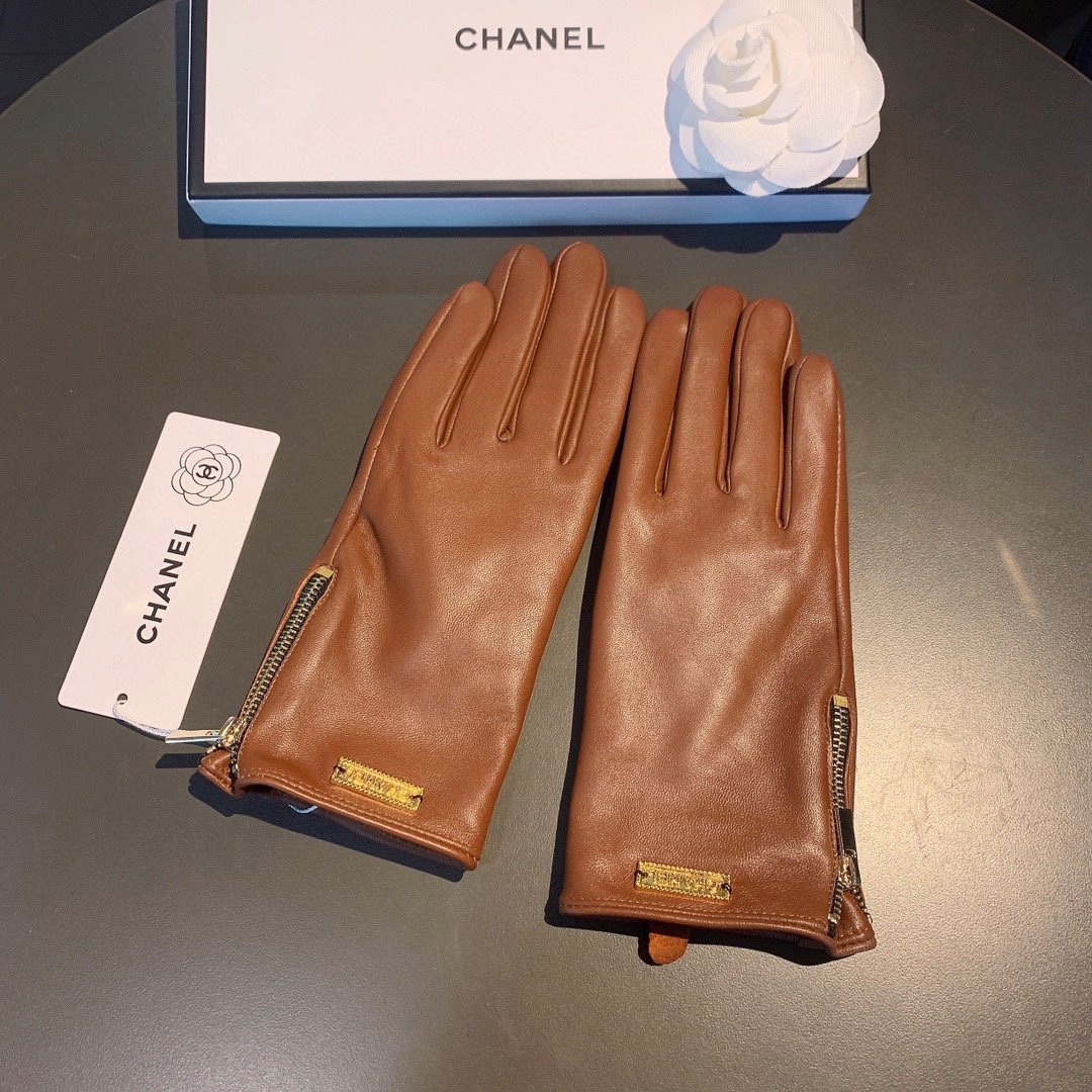 Chanel Gloves In Brown
