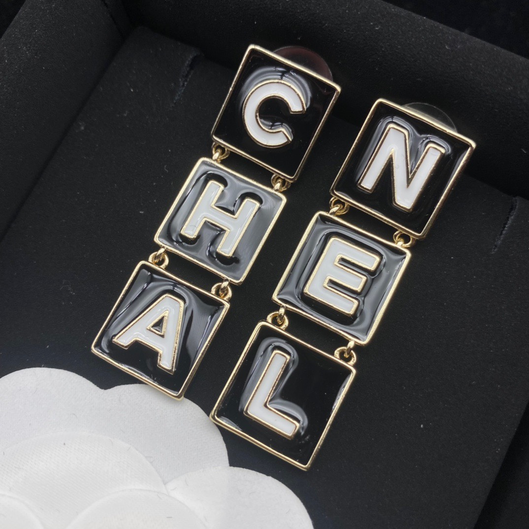 Chanel Lady Letter Earrings Black For Women